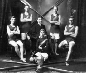 Hugh Fraser with Crew, 1913 <br/> Winners of the Bourke Cup<br/> (Launceston Grammar School)